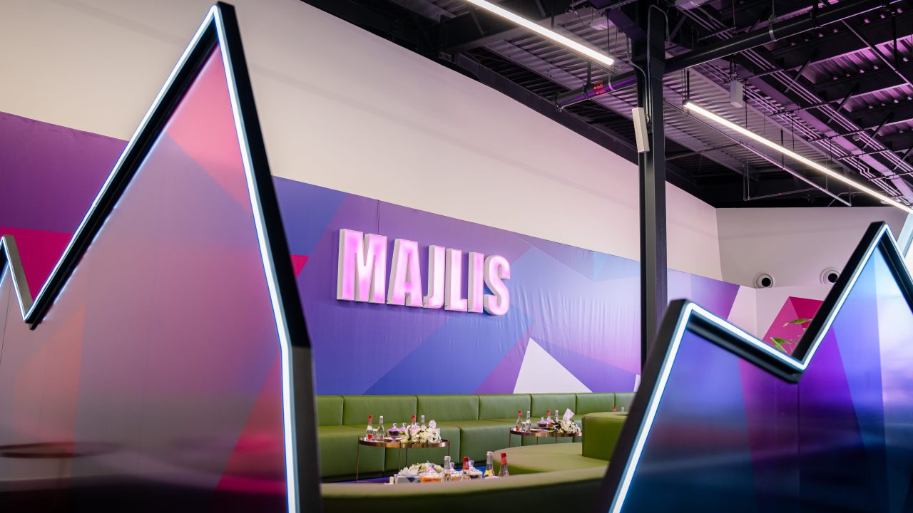 Why Modular Rental Furniture Is Taking Over Trade Show Floors